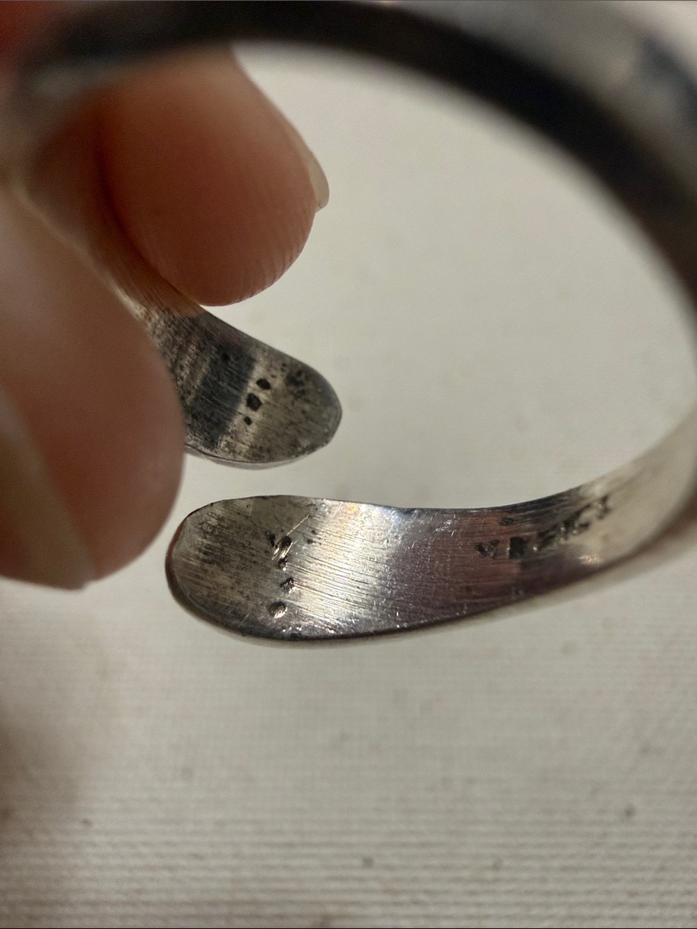 Sterling Silver 925 Mexico Unmarked but tested Black Inlay Ring size 8.25 - Picture 11 of 11